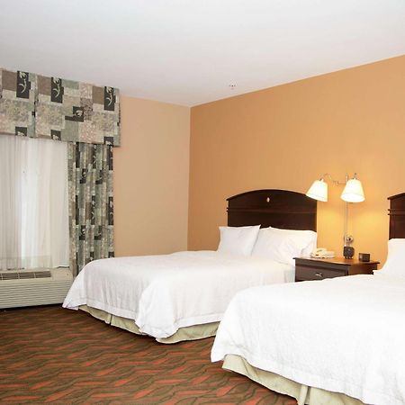 Hampton Inn & Suites Houston Rosenberg Exterior photo