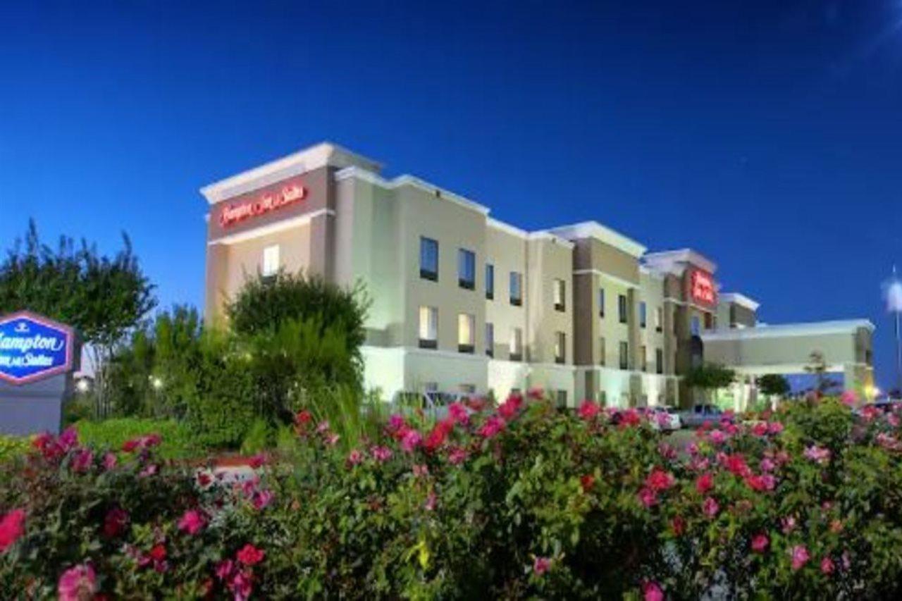 Hampton Inn & Suites Houston Rosenberg Exterior photo