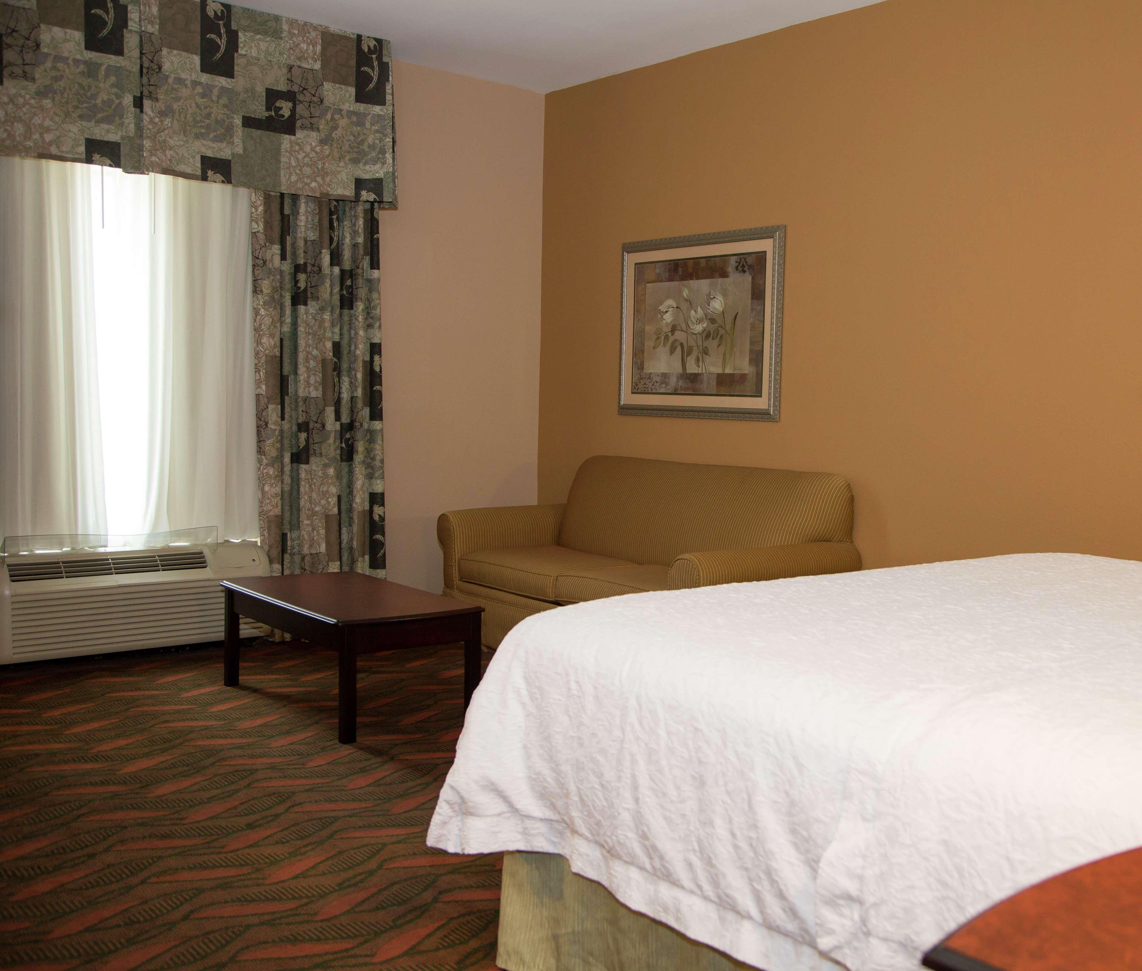 Hampton Inn & Suites Houston Rosenberg Exterior photo