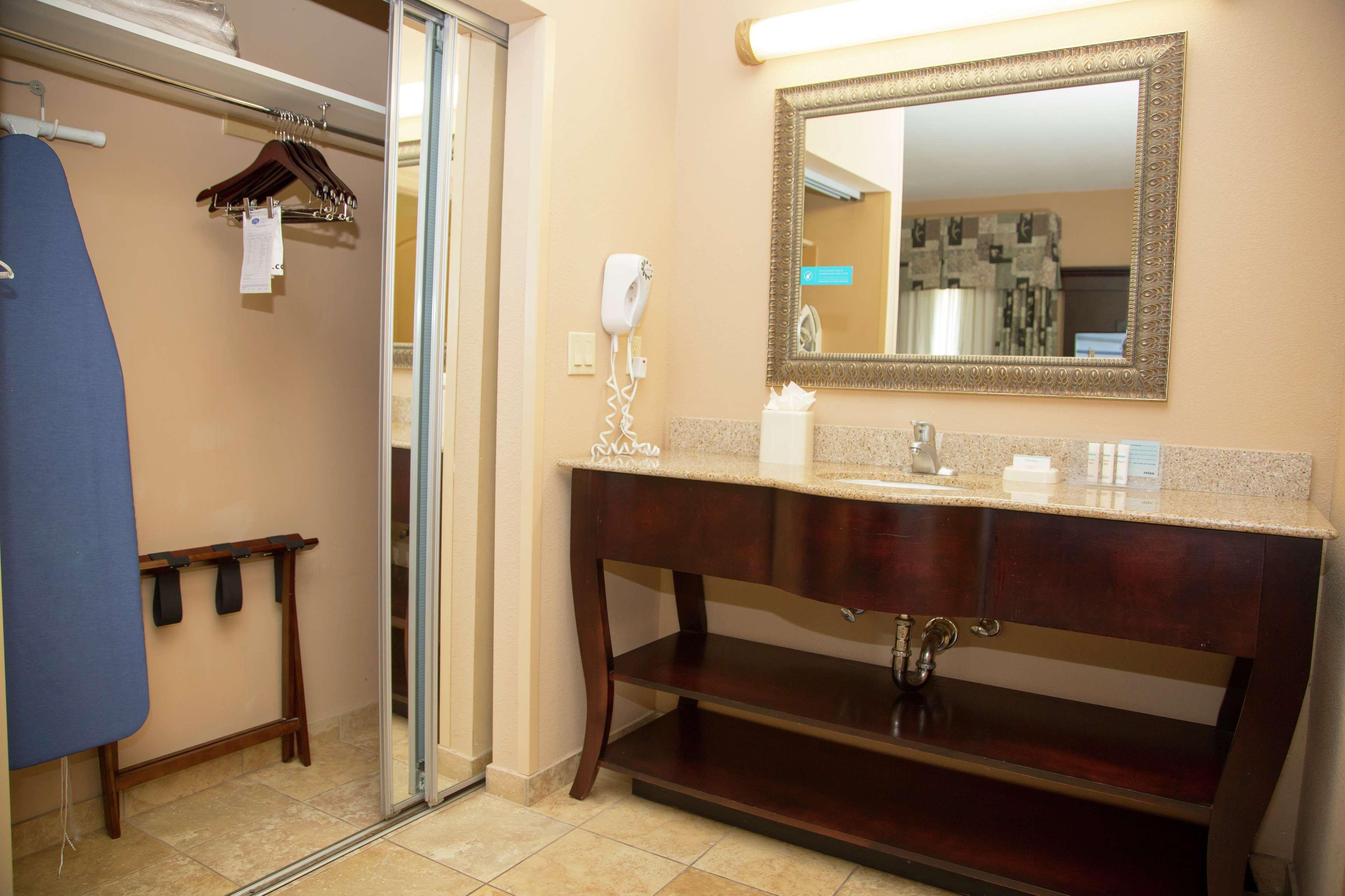 Hampton Inn & Suites Houston Rosenberg Exterior photo