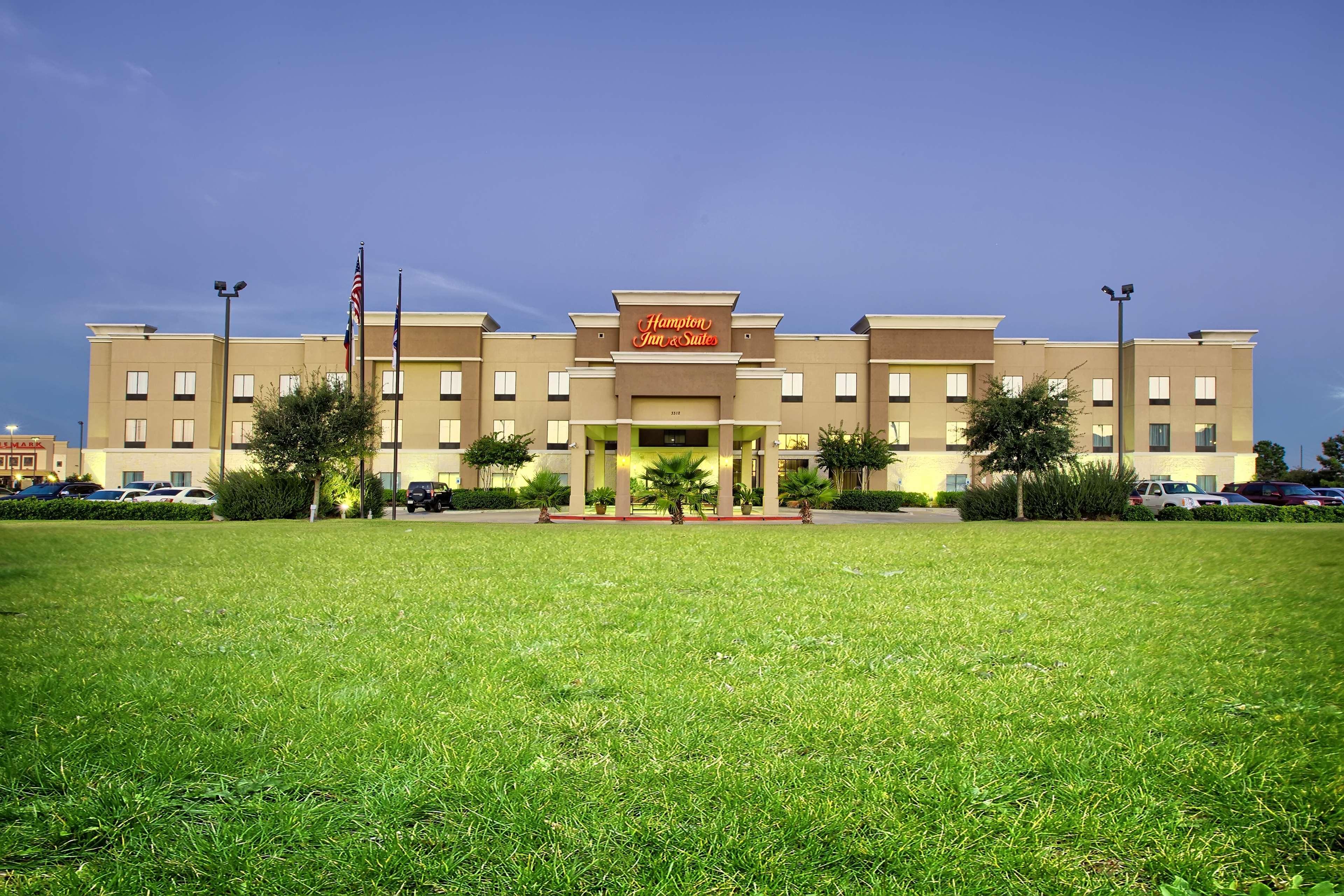 Hampton Inn & Suites Houston Rosenberg Exterior photo