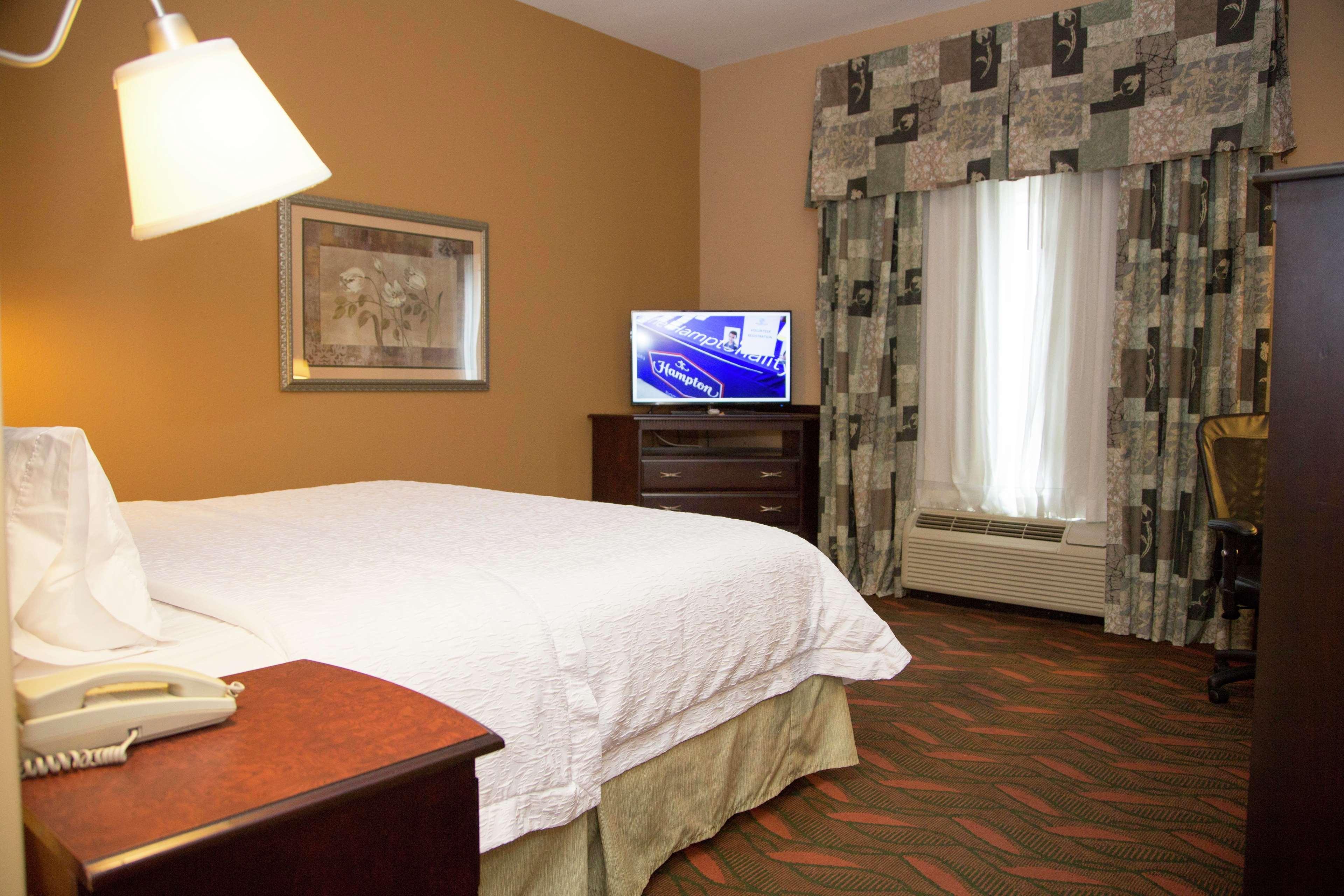 Hampton Inn & Suites Houston Rosenberg Exterior photo